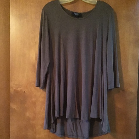 Tunic with 3/4 length sleeve top, size L - Picture 2 of 2